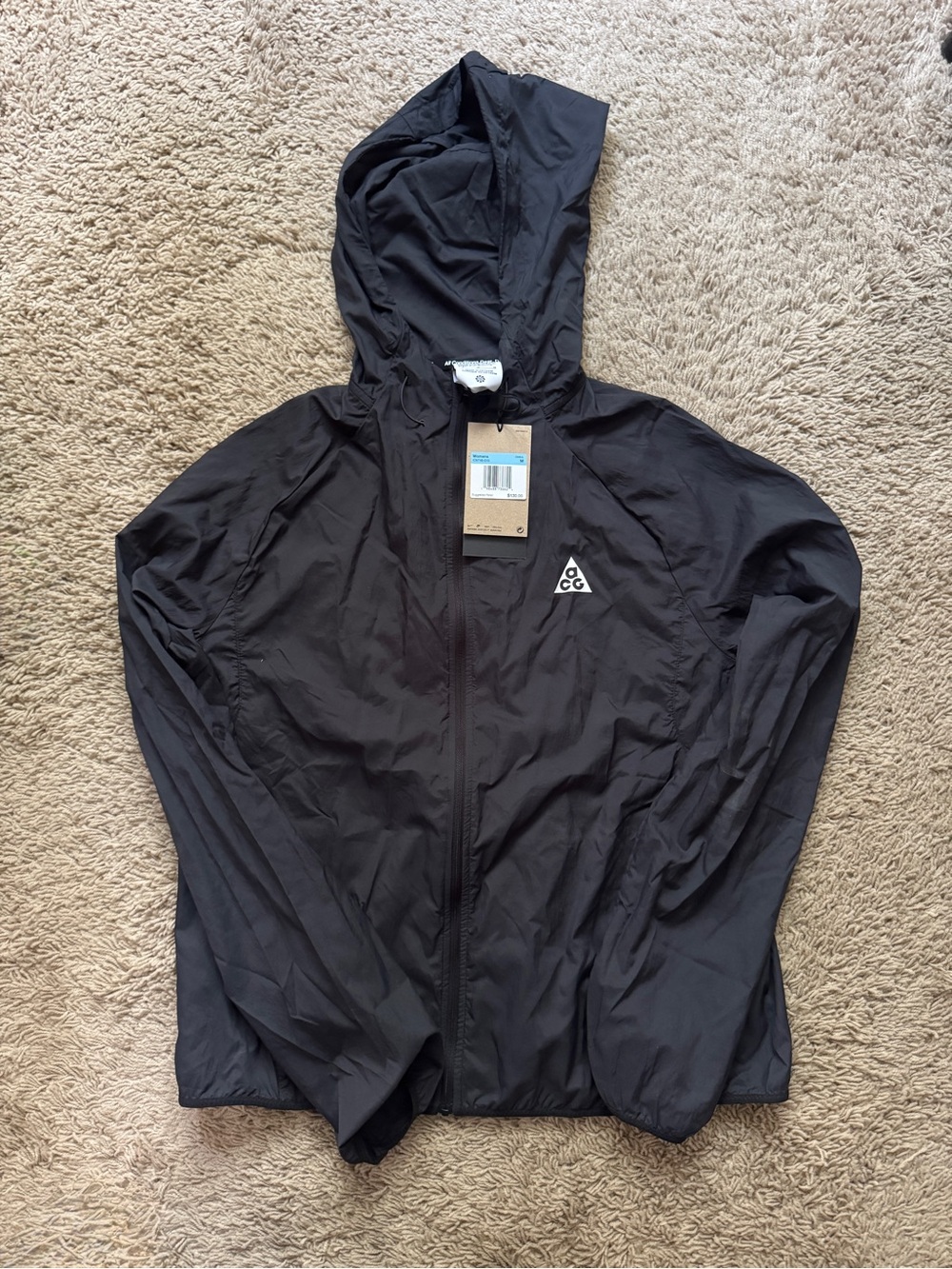 NWT NIKE ACG Womenâs Windbreaker Size M
